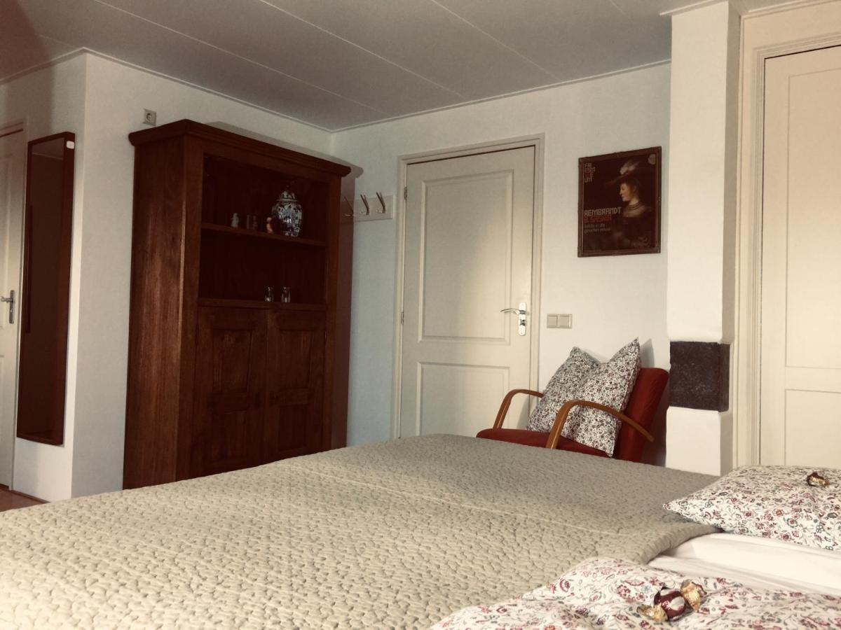 Bed And Breakfast Zathe De Spieker Itens Luaran gambar