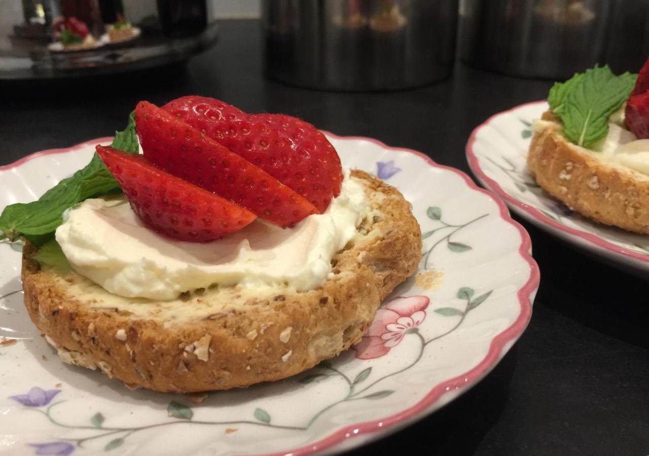 Bed And Breakfast Zathe De Spieker Itens Luaran gambar